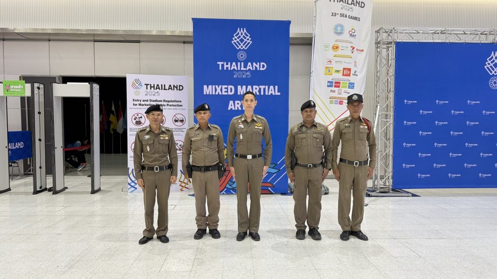 พ.ต.อ.จิรายุส  วานิชกูล รอง ผบก.ภ.จว.นนทบุรี ตรวจความเรียบร้อย ศูนย์ปฏิบัติการ การจัดการแข่งขันซีเกมส์ ครั้งที่ 33