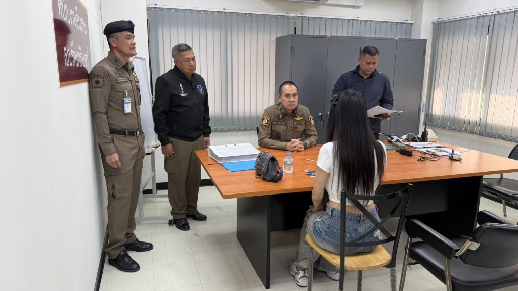 พล.ต.ต.เดชรพี คงดี ผบก.ภ.จว.นนทบุรี ร่วมสอบปากคำพยานบุคคลคดี “เสือดุสิต”