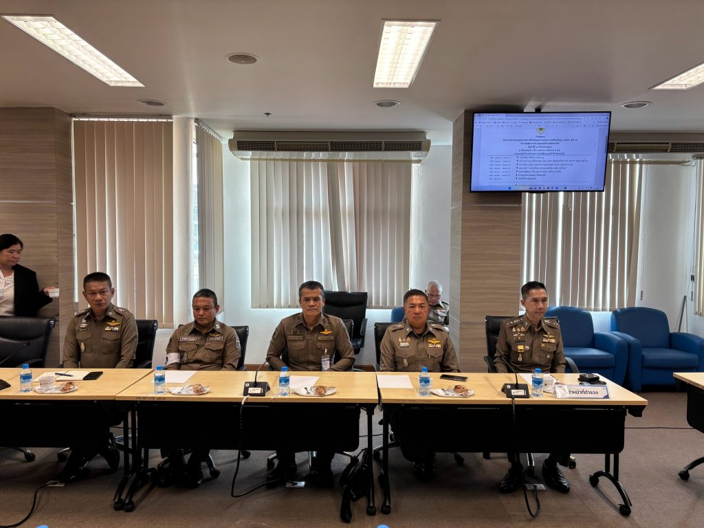 พ.ต.อ.สถิตพร  บุณยรัตพันธุ์ รอง ผบก.ภ.จว.นนทบุรี ประชุมหารือแนวทาง รปภ.และอำนวยการจราจร